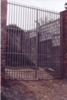 Swing gates